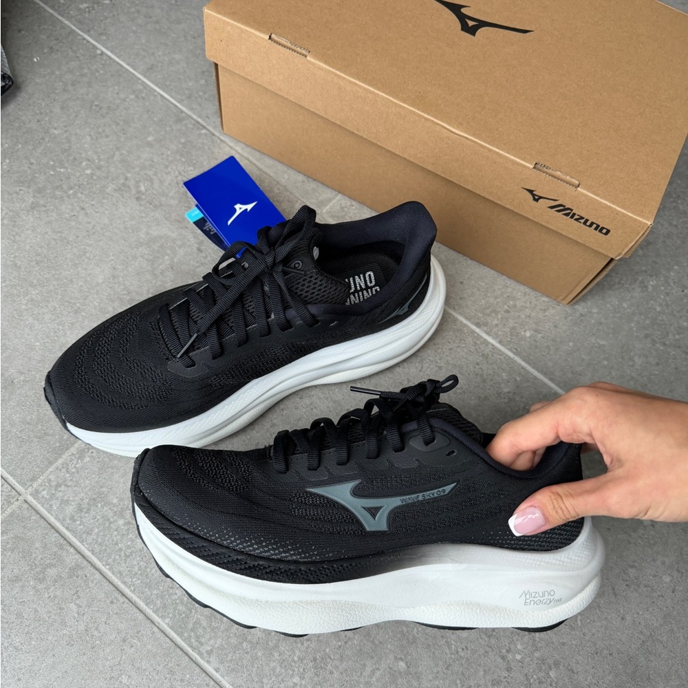 New Mizuno Black Wave Sky 9 Women’s Sneakers